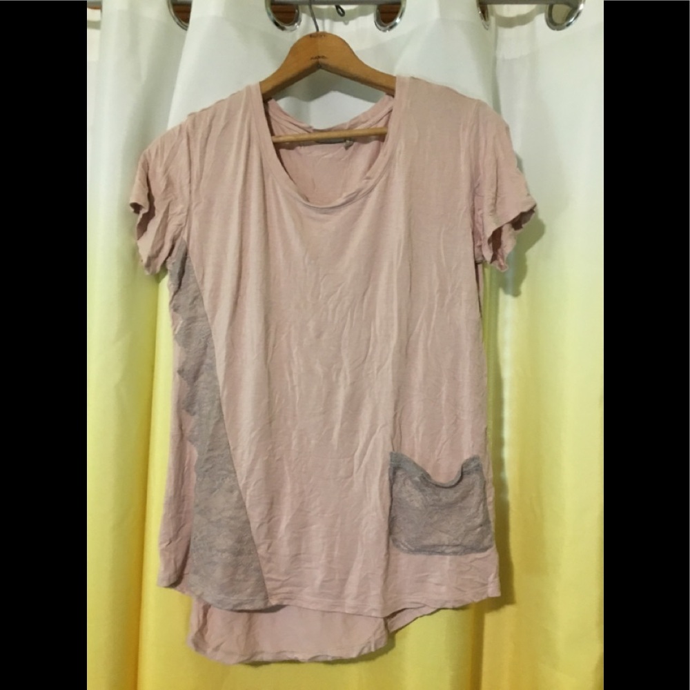 💕3 for $25 LOGO mauve top with lace size S